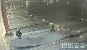 3 - 副本（běn）.gif
