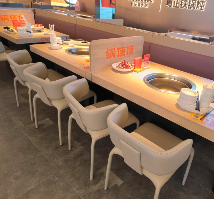 來自黑土地（dì）的鐵鍋燉大鵝——鍋頂頂