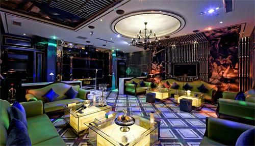 遼寧鞍（ān）山可可芭比（bǐ）酒吧桌椅（yǐ）