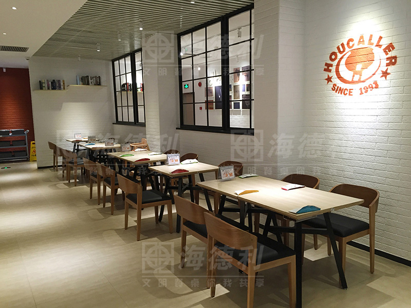 西餐廳定製廠家海德豪客來西餐廳定製（zhì）案例