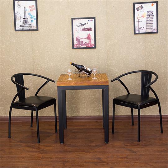 飯廳餐桌（zhuō）