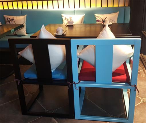 定製（zhì）餐飲家具