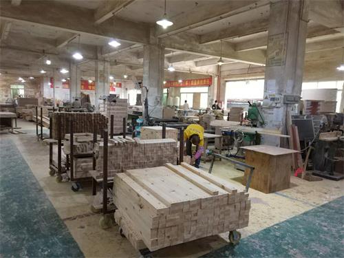 十大黄色软件官方版家具生產一線車間