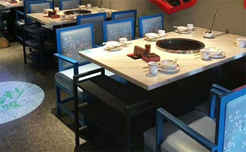 火鍋桌椅（yǐ）