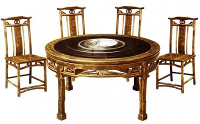 實木火鍋桌（zhuō）