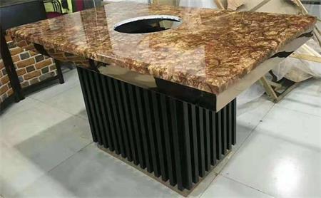 大（dà）理石火鍋桌