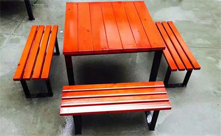 塑木室外（wài）餐桌椅