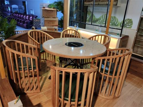 四季椰林餐廳桌椅（yǐ）