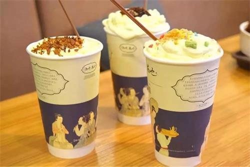 一杯鮮茶（chá）