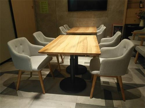 深圳（zhèn）意格西餐（cān）廳桌椅