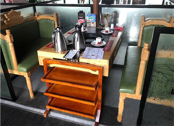 川西壩子（zǐ）火鍋桌椅