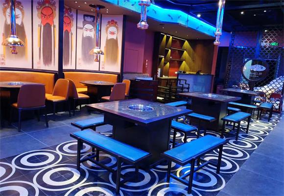 杭州鮮三椒魚（yú）頭火鍋桌椅