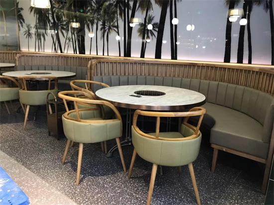 海南椰子雞火（huǒ）鍋（guō）--四季椰林餐廳桌椅