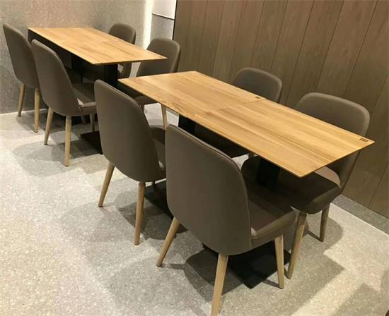 美（měi）頤（yí）美鮑汁排骨飯餐廳桌椅（yǐ）