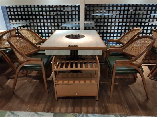 海南椰子雞四季椰林火鍋（guō）桌椅