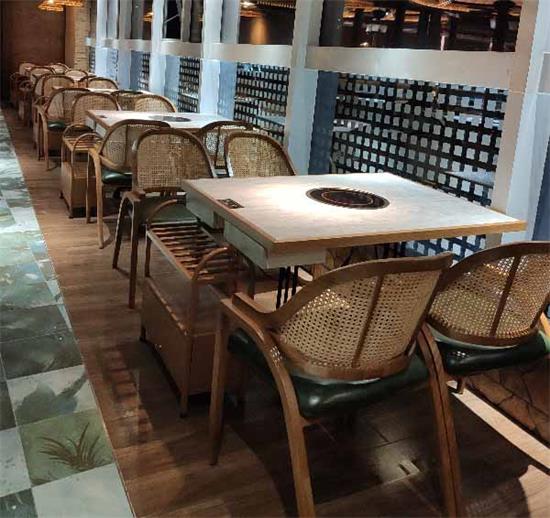 海南椰子雞（jī）四季椰林火鍋桌椅