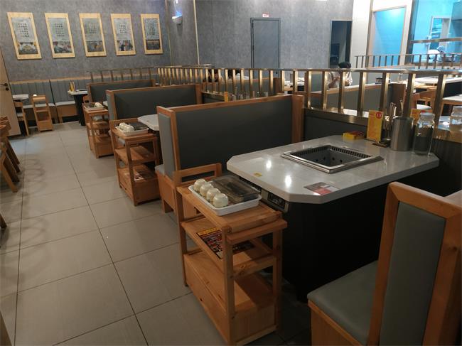 袁記串串（chuàn）香餐廳無煙火鍋桌