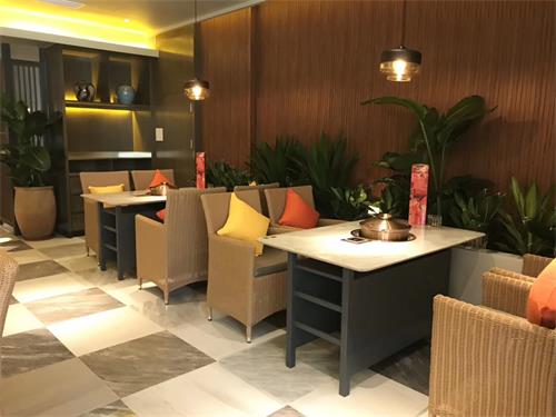 潤園（yuán）四季椰子雞餐廳桌椅