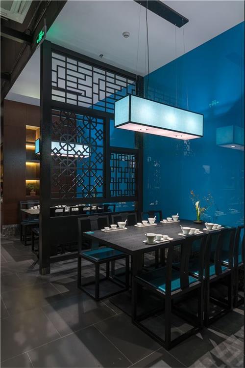 九（jiǔ）柄京菜餐廳桌椅（yǐ）