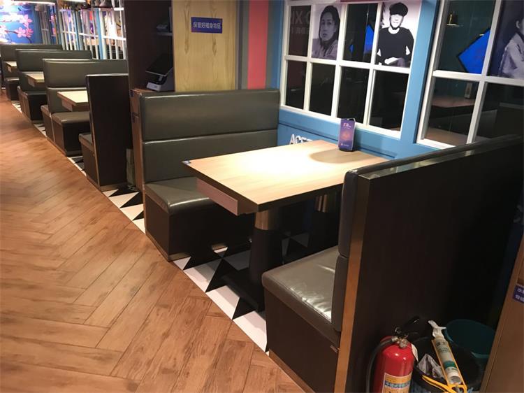 塘潮時尚融合菜係餐廳桌椅展示（shì）圖