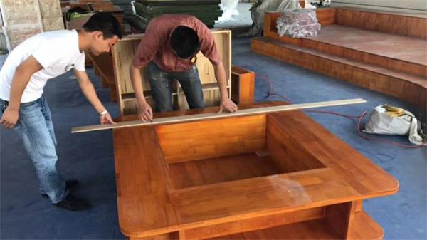 十大黄色软件官方版家具（jù）師傅安裝現場