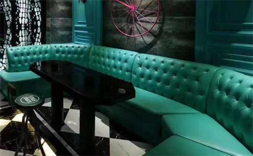 英式（shì）酒吧沙發