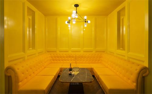 酒吧休（xiū）閑沙發