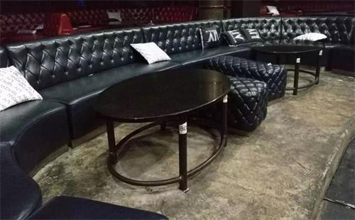 酒吧包（bāo）廂沙（shā）發