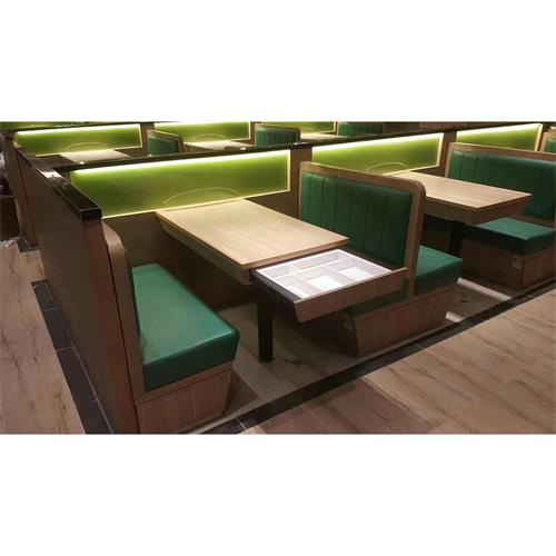 深圳茶餐廳桌椅（yǐ）卡座沙發_時尚清晰港式茶餐廳桌（zhuō）椅