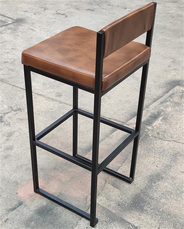 酒（jiǔ）吧鐵藝高凳_酒吧桌櫈高椅（yǐ）