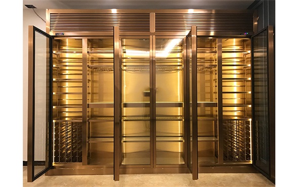 高端定製玫瑰金不鏽鋼酒櫃_不鏽鋼恒溫酒櫃（guì）廠家