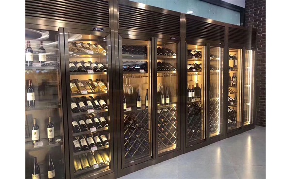 定製香檳金不鏽鋼常溫酒櫃_不鏽鋼（gāng）恒溫酒櫃定製廠家
