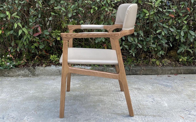 咖啡廳飲品店白蠟木實木皮革軟包餐椅（yǐ）扶手