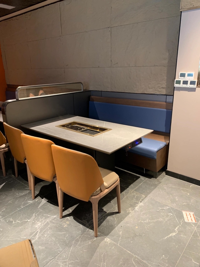 智能無煙淨化火鍋燒烤涮烤（kǎo）一（yī）體桌