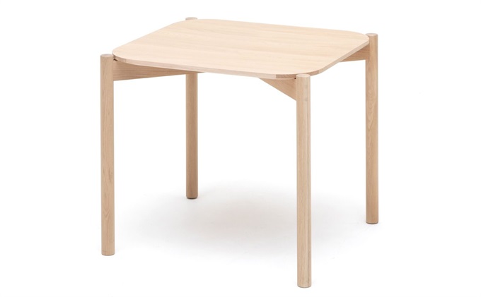 企業（yè）員工食堂2人位簡（jiǎn）約實木餐（cān）桌椅