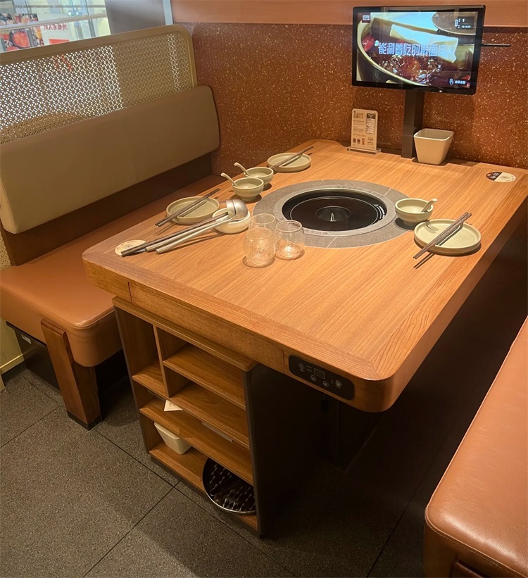 巴奴火鍋現代實木火鍋桌椅
