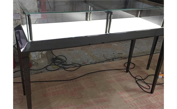 翡翠（cuì）玉石珠寶不鏽鋼櫃台_卡地亞不鏽鋼（gāng）珠寶櫃台