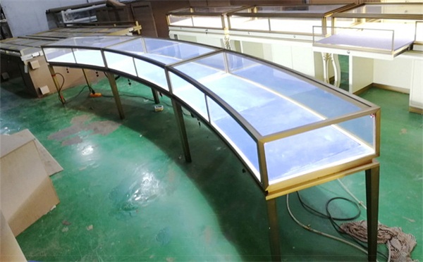 玉石珠寶不鏽鋼展示櫃（guì）_卡地亞珠寶展櫃