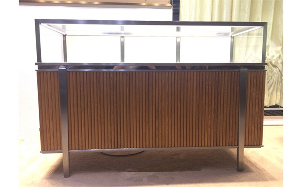 時尚不鏽鋼玻璃展櫃（guì）_不鏽鋼高端珠寶櫃