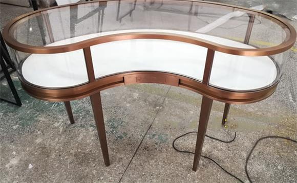 弧形玉器店展示櫃（guì）_不鏽鋼玻璃翡（fěi）翠展示櫃