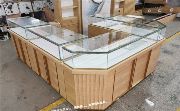 珠寶翡翠高檔（dàng）玻璃展櫃