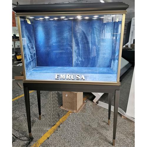 高級珠寶櫥窗展示（shì）櫃_黃金玻璃（lí）櫃台展（zhǎn）示櫃