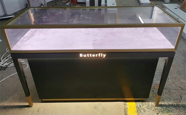 海瑞溫斯頓不鏽鋼（gāng）玻璃珠（zhū）寶展（zhǎn）示（shì）櫃