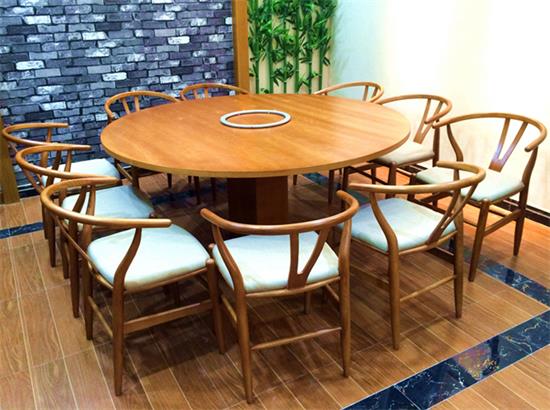 湘菜館實木餐桌椅_主題餐廳包（bāo）房圓形餐桌