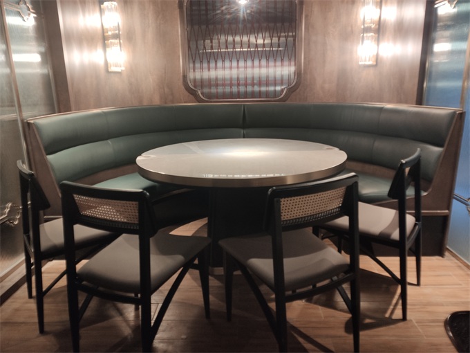 行運龍鳳茶樓包廂弧（hú）形真皮卡（kǎ）座大理（lǐ）石圓餐桌