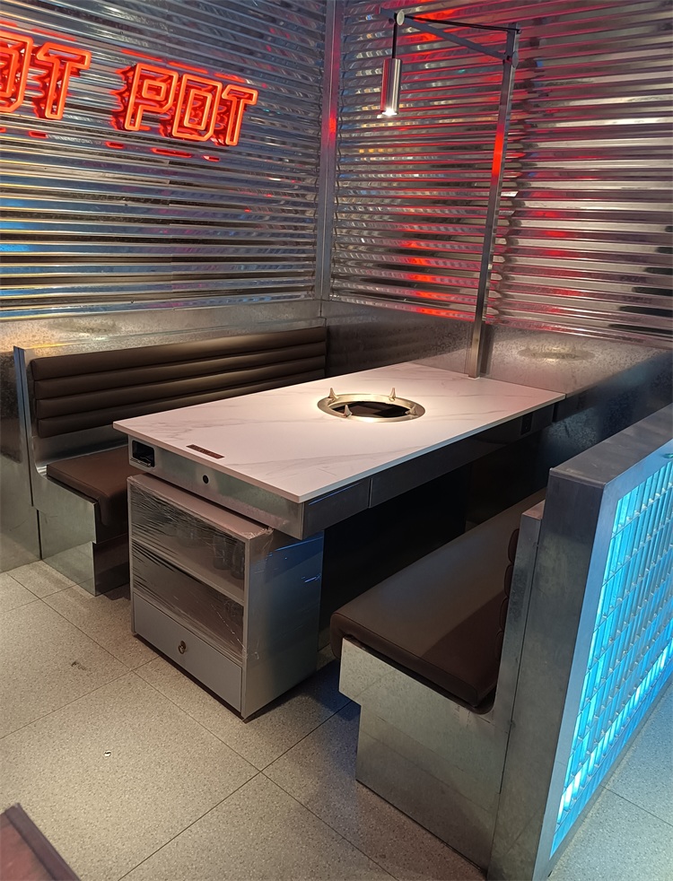 湊湊火鍋·YCC!廣州天宜店（diàn）時尚大理石火鍋桌