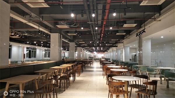 員工食堂（táng）桌椅