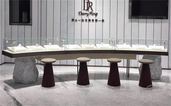 珠（zhū）寶展示櫃