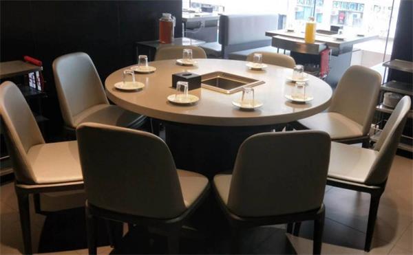 火（huǒ）鍋桌椅