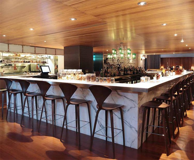 酒（jiǔ）吧（ba）吧台吧椅